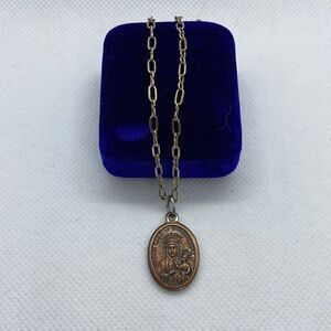 💛 Gold Filled Coro Necklace